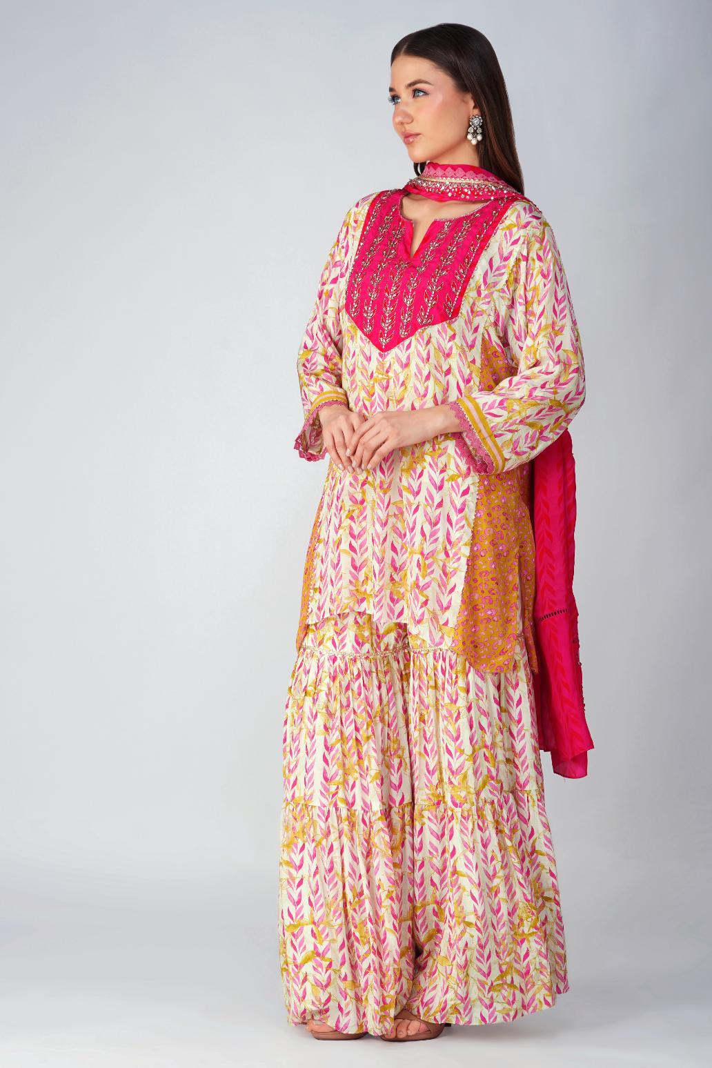 PINK LEAF PRINT GARARA SET