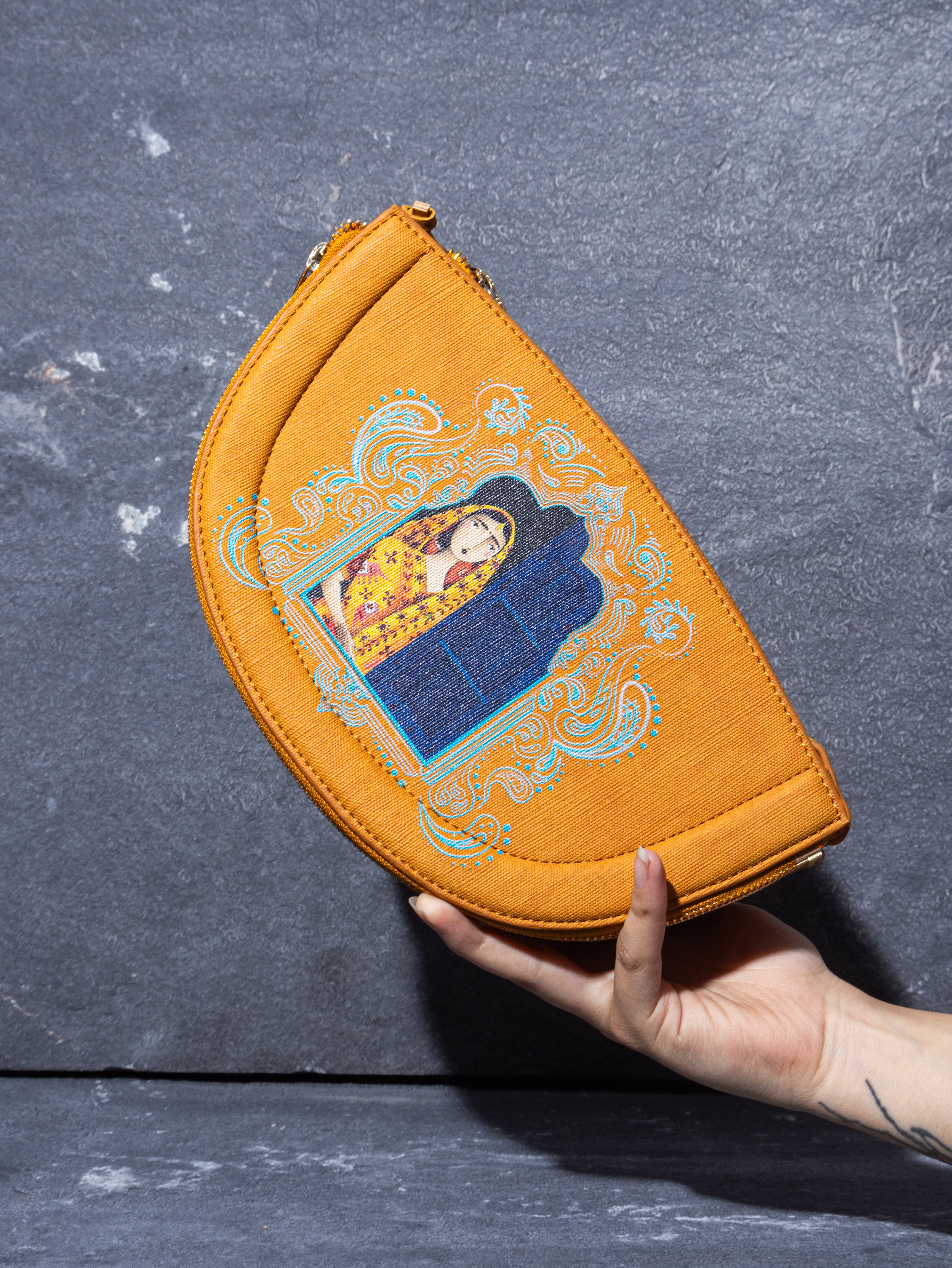 GRANDEUR BUNDLE HALF MOON BAG Yellow