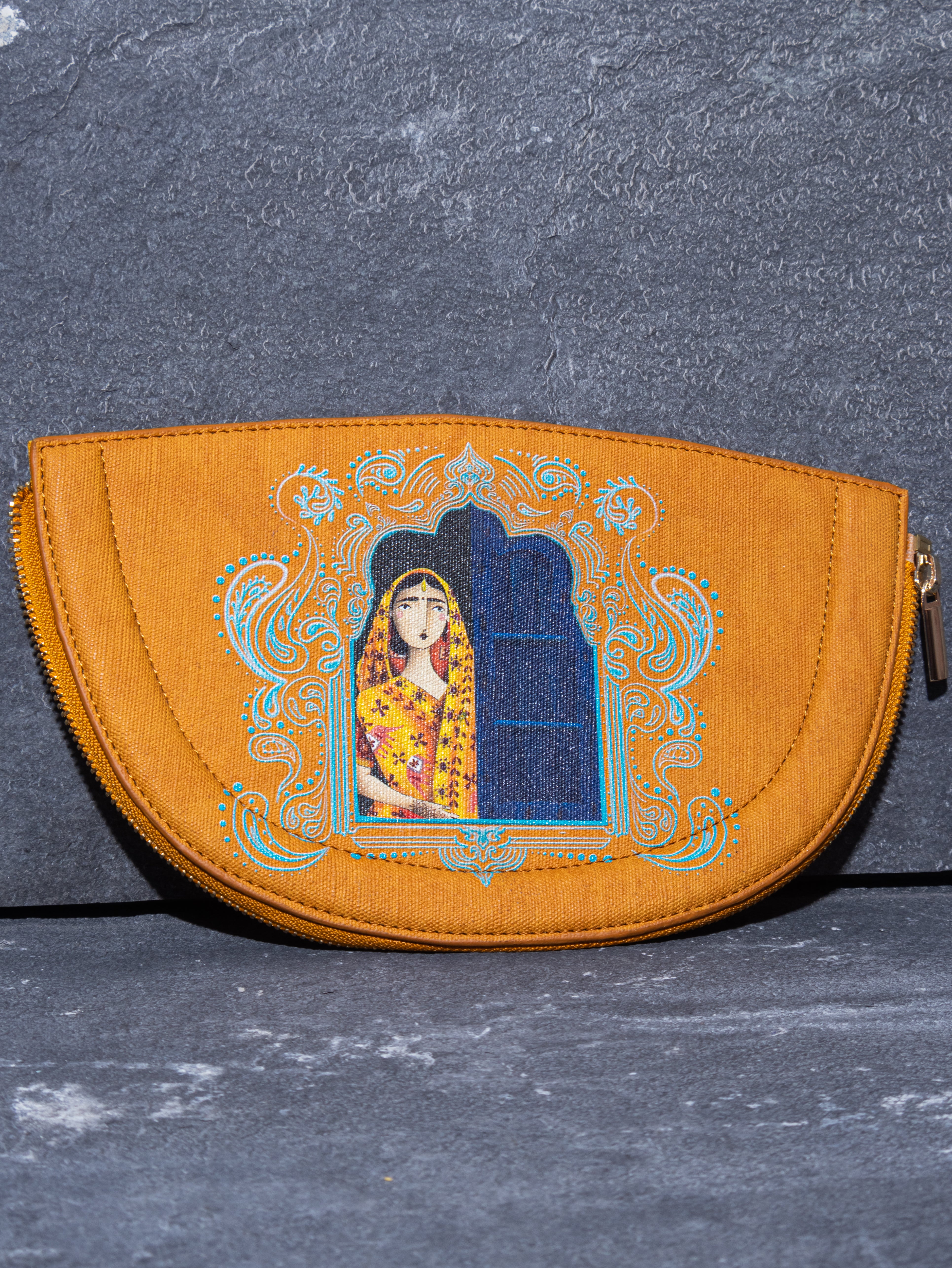 GRANDEUR BUNDLE HALF MOON BAG Yellow