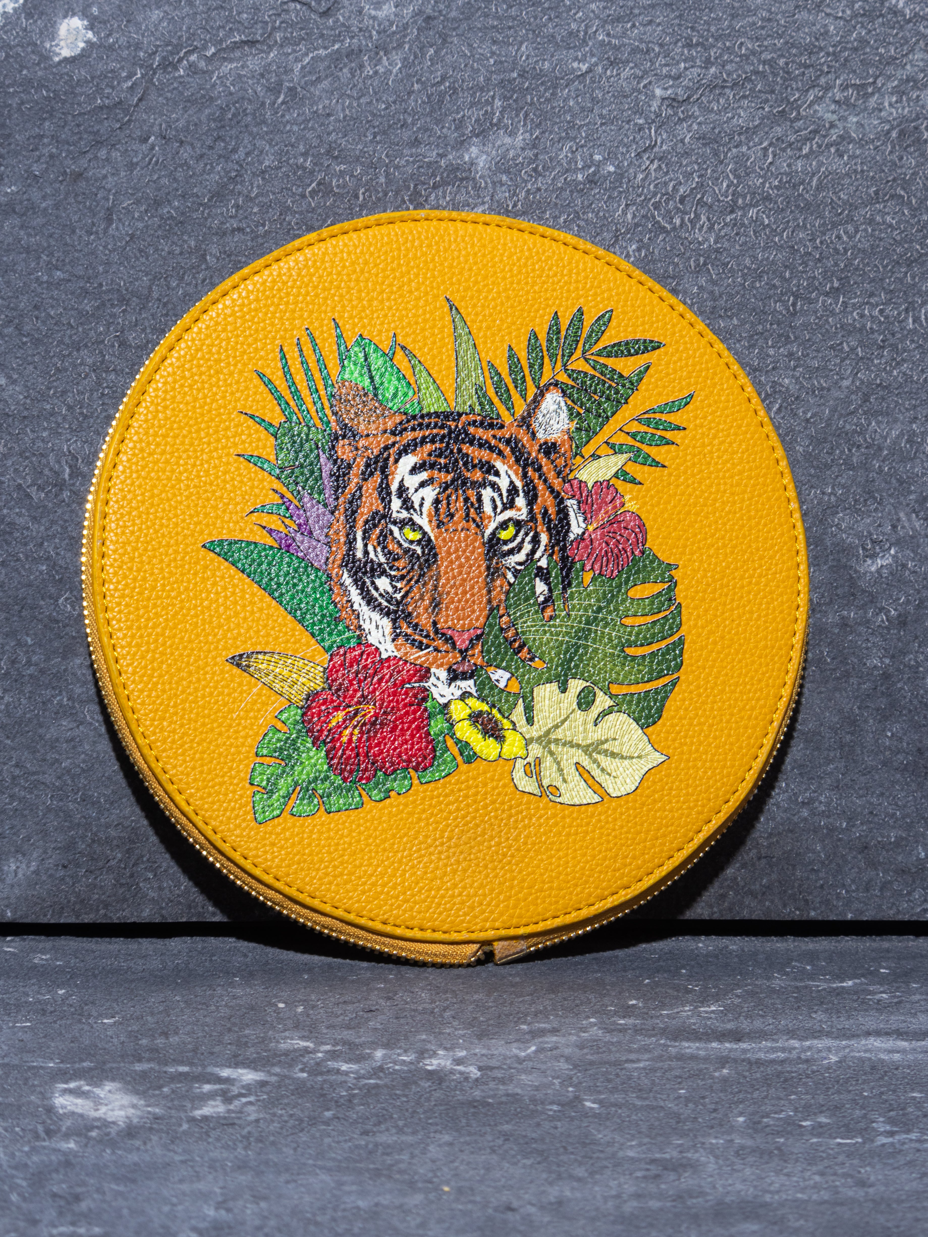 ANIMAL BUNDLE ROUND BAG Yellow