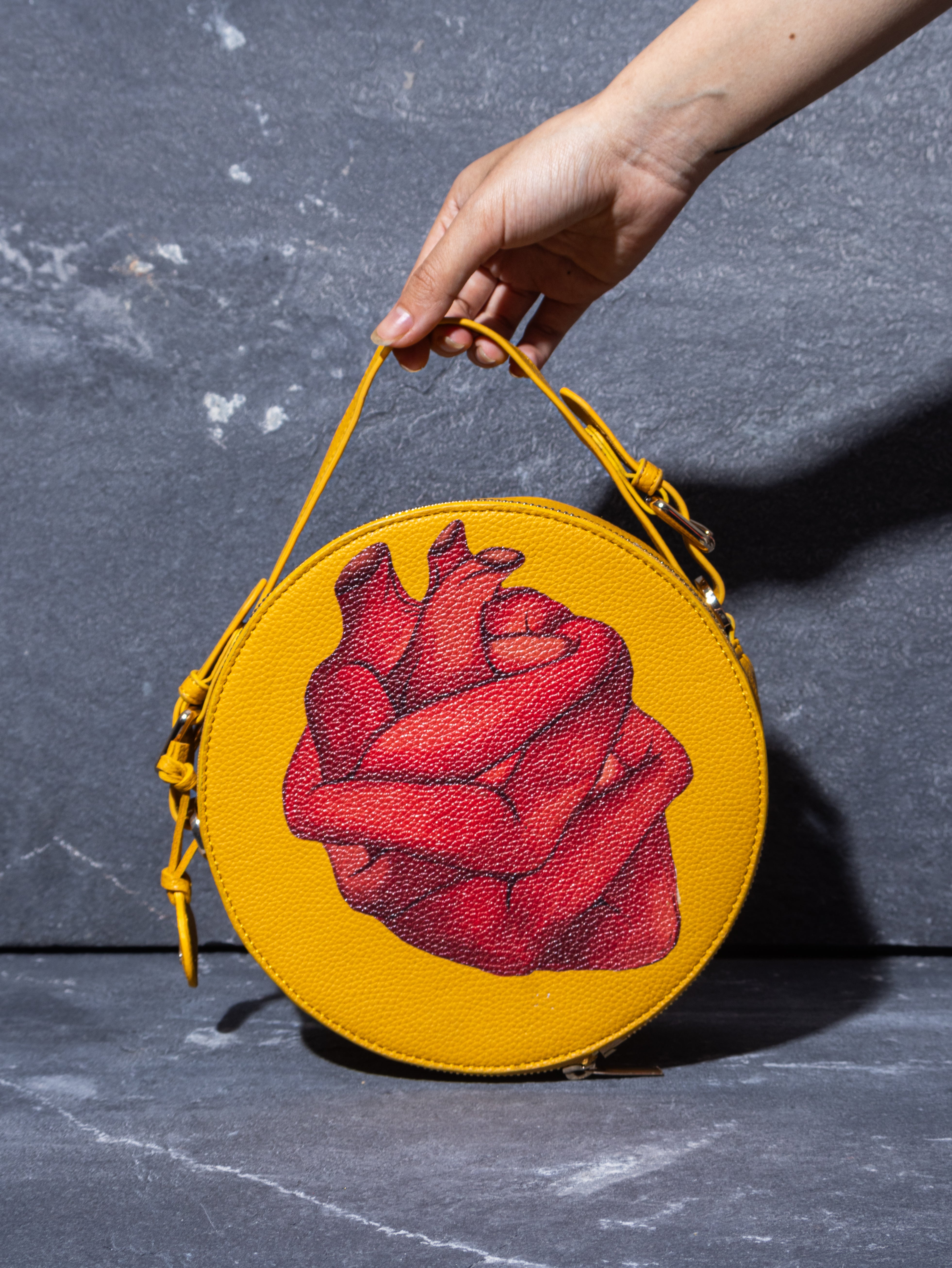 ABSTRACT BUNDLE ROUND BAG Yellow