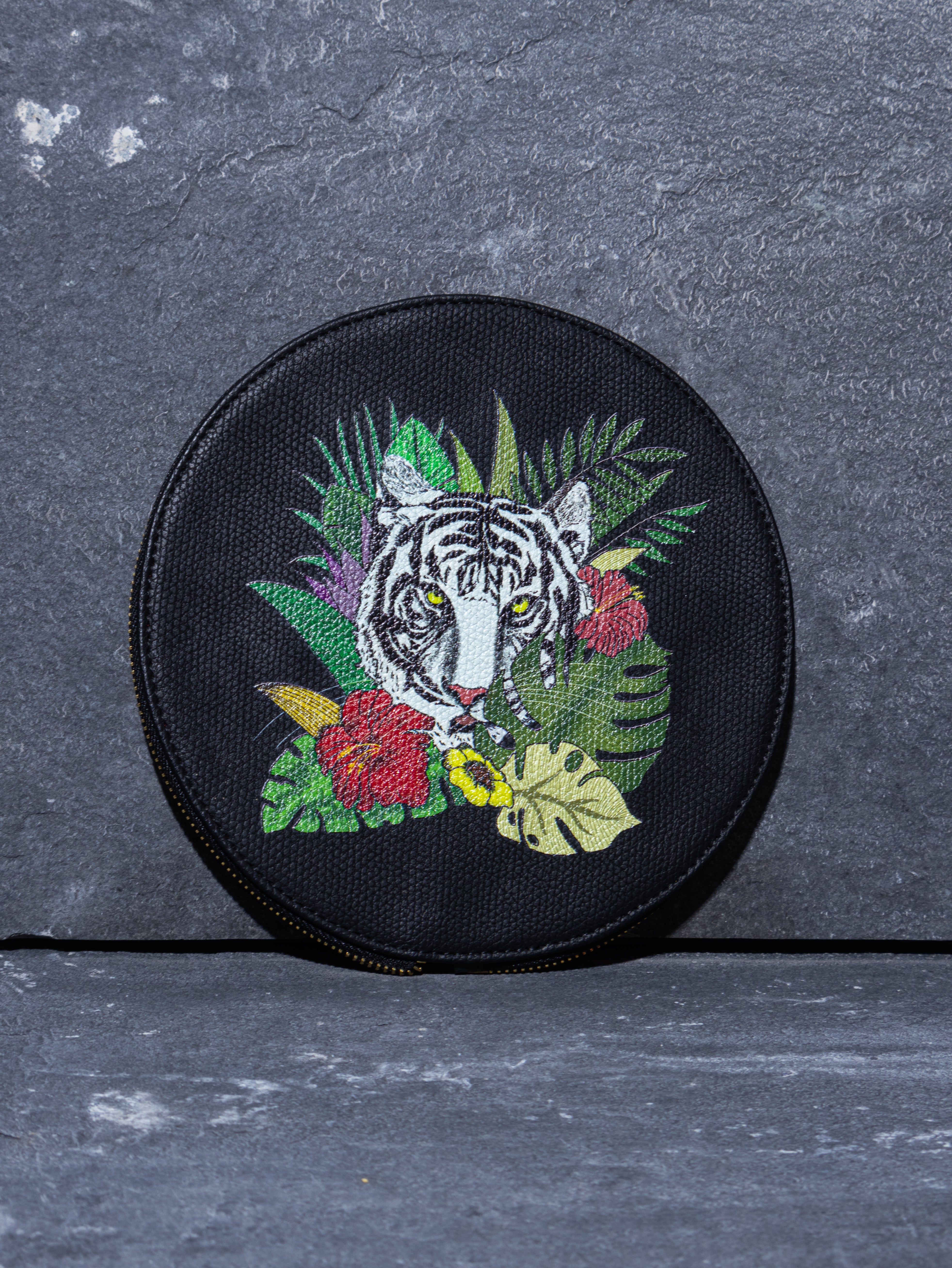 ANIMAL BUNDLE ROUND BAG Black