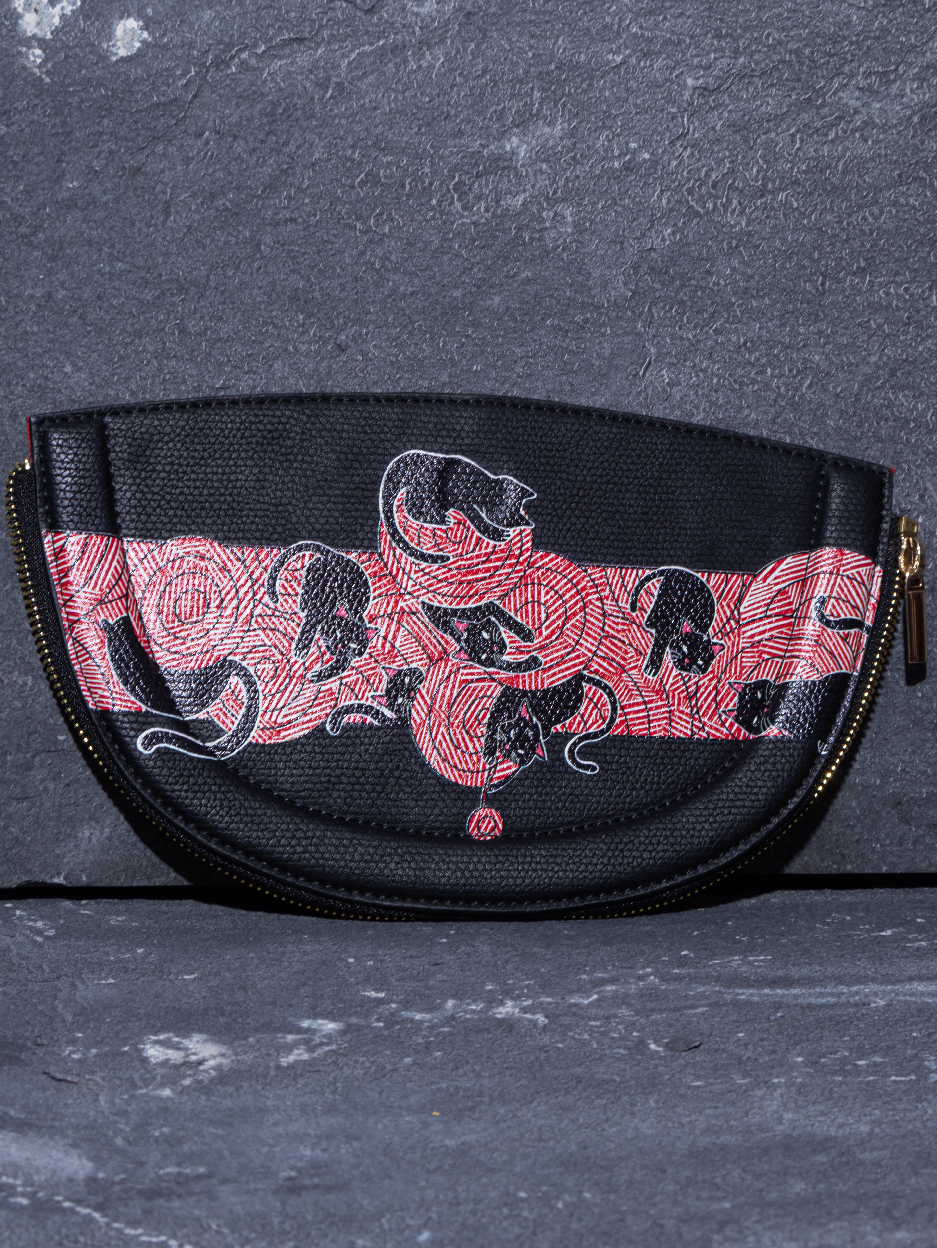 ANIMAL BUNDLE HALF MOON BAG Black