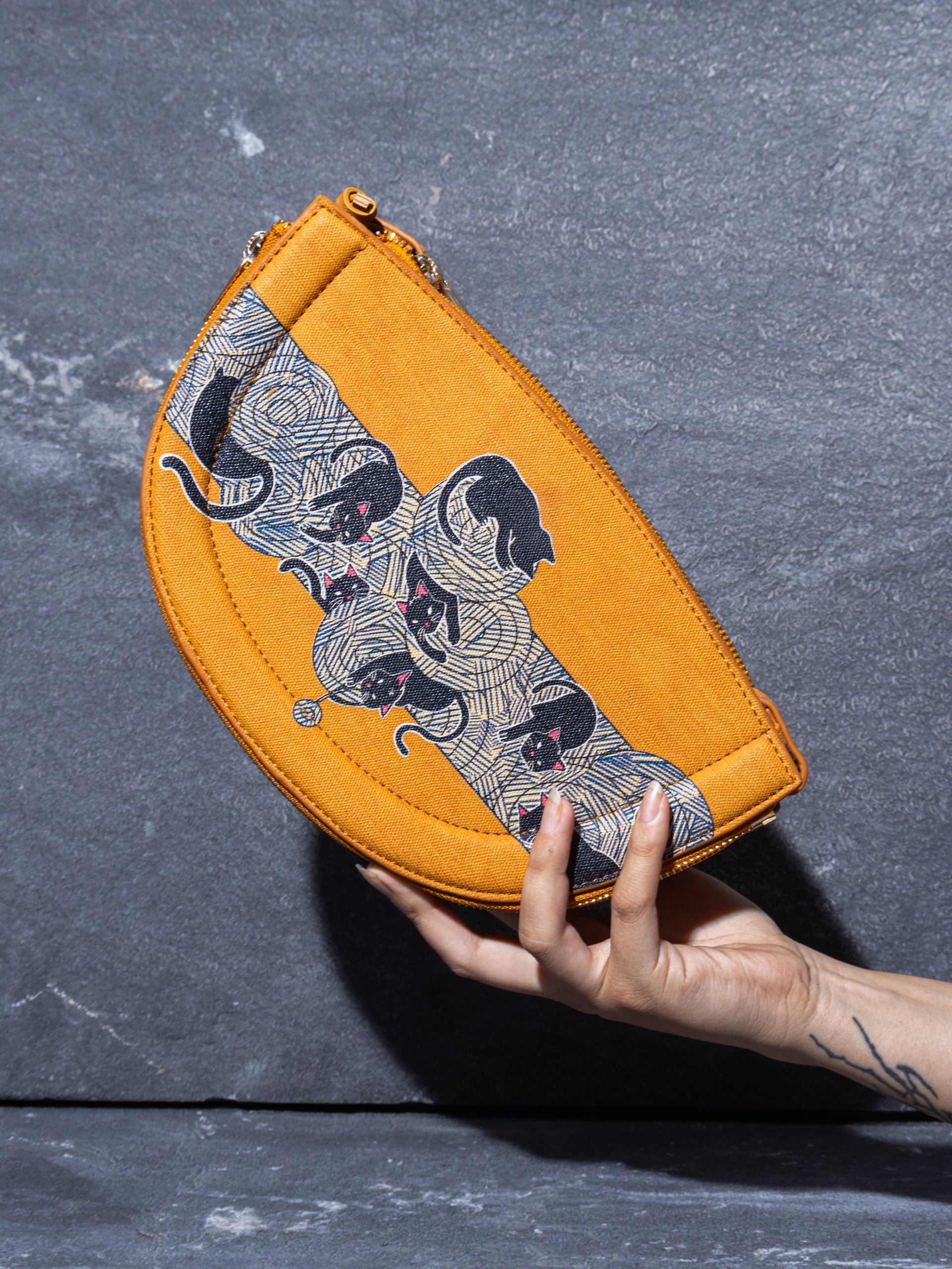 ANIMAL BUNDLE HALF MOON BAG Yellow