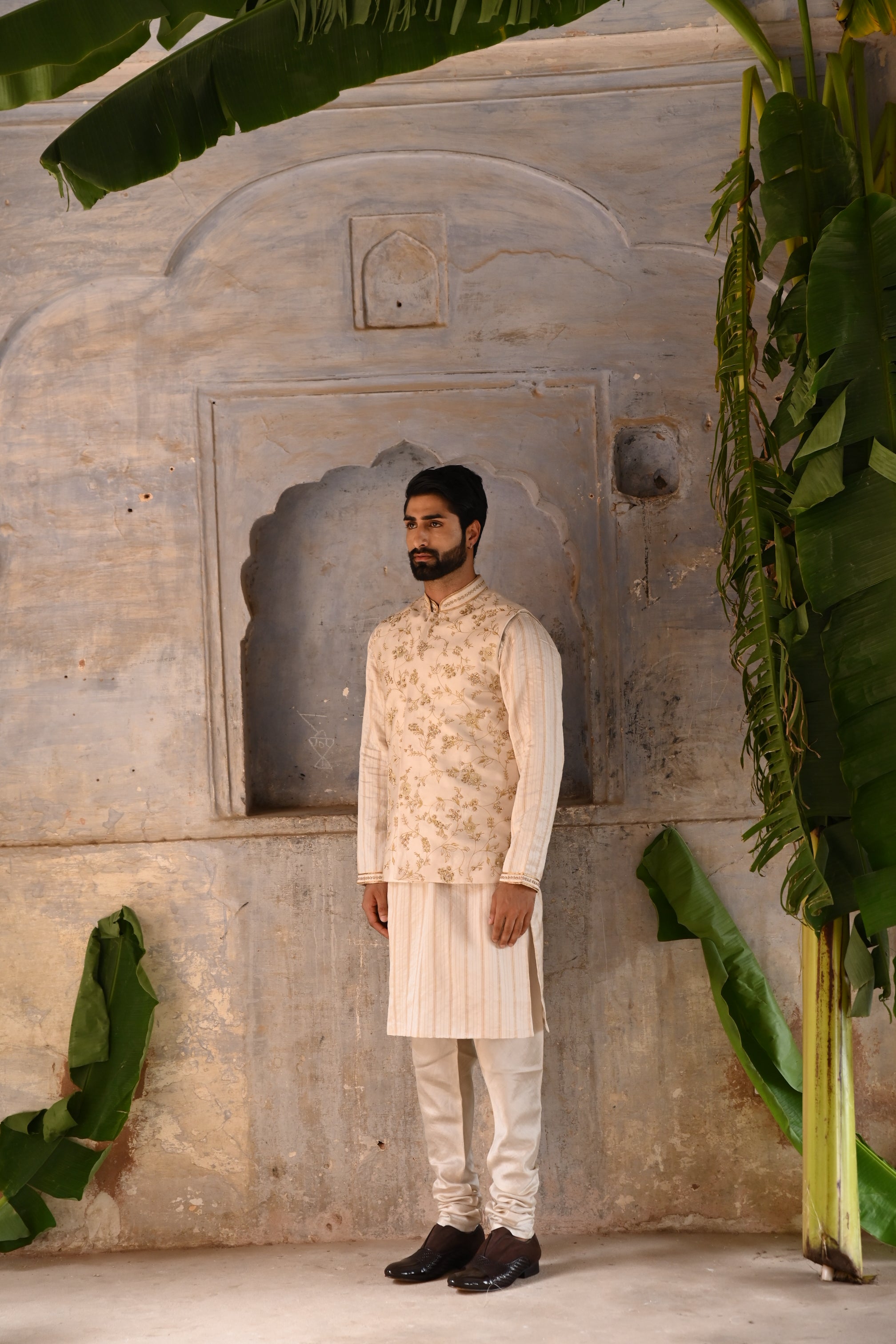 Ivory Bandi kurta set