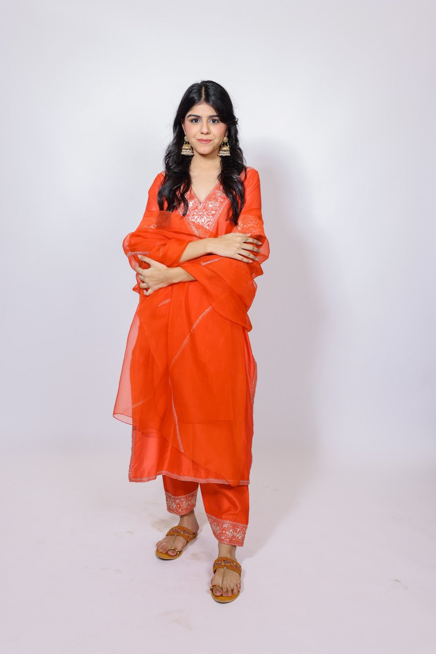 Suhag Pitara Kurta Set