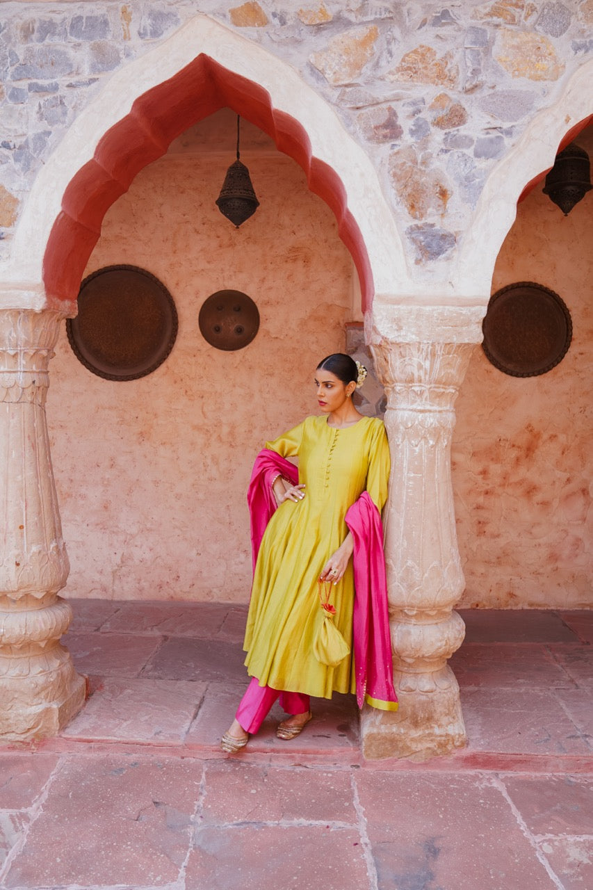 Kacha Aam Anarkali Set