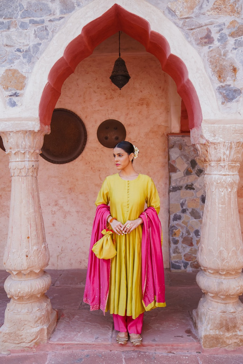 Kacha Aam Anarkali Set