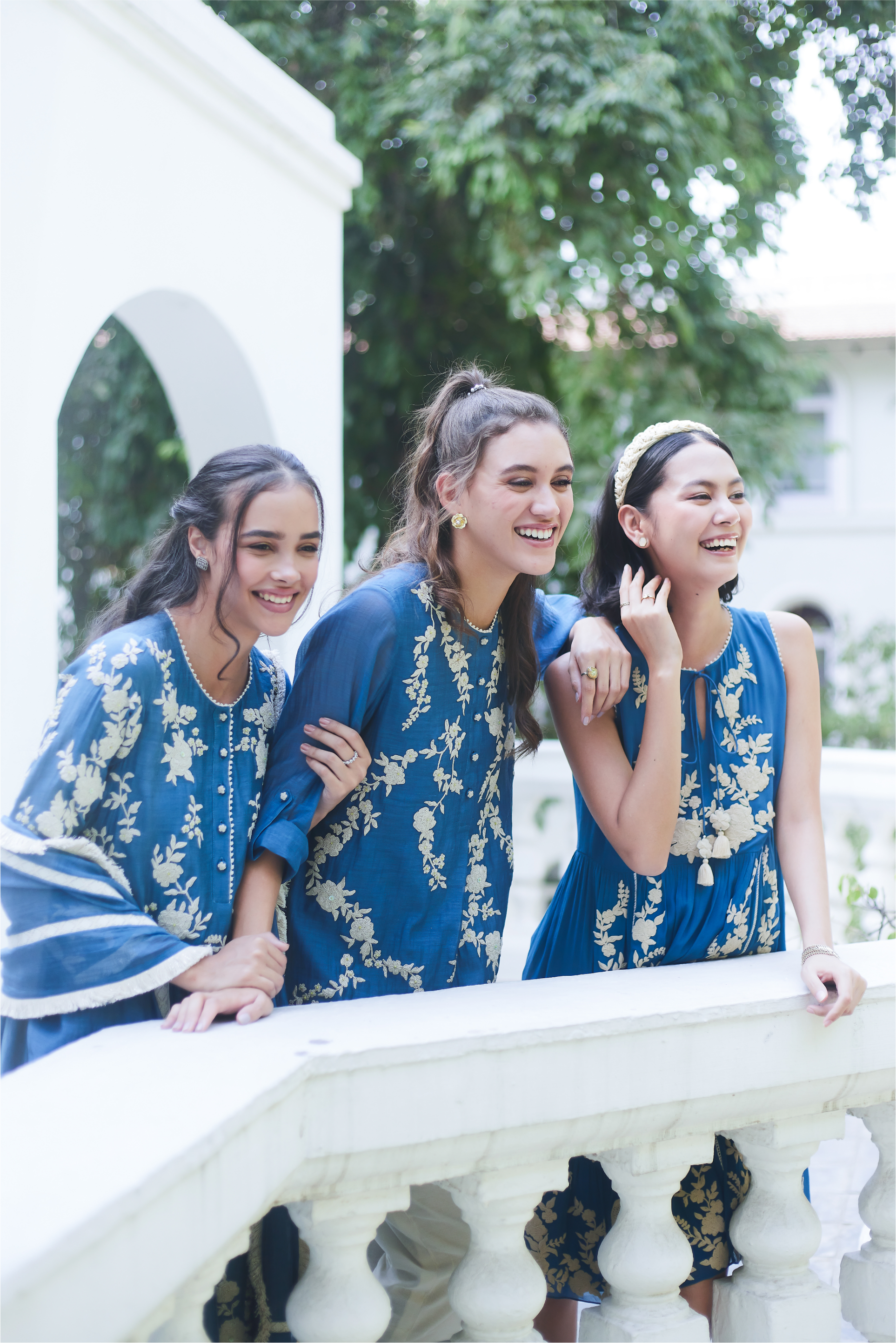 AMBAR BLUE WHITE ELEPHANT DRESS