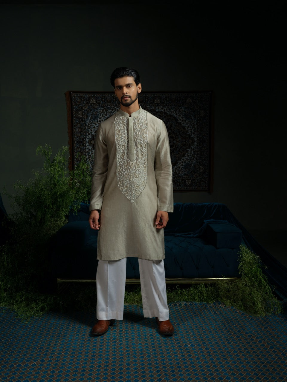 Paisley Pour Kurta Set