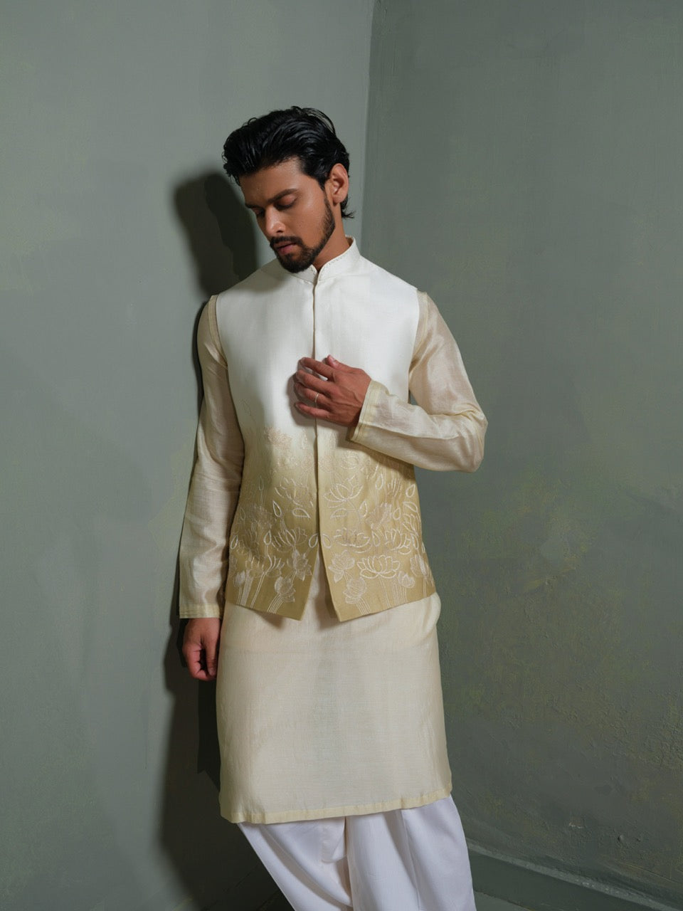 Lotus Beige Ombre Bundi Only