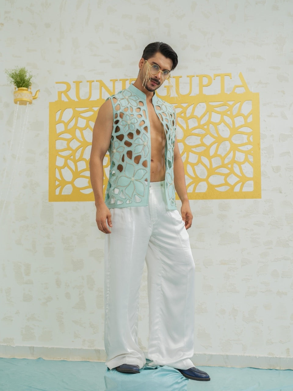 Blue Cutwork Floral Bundi set