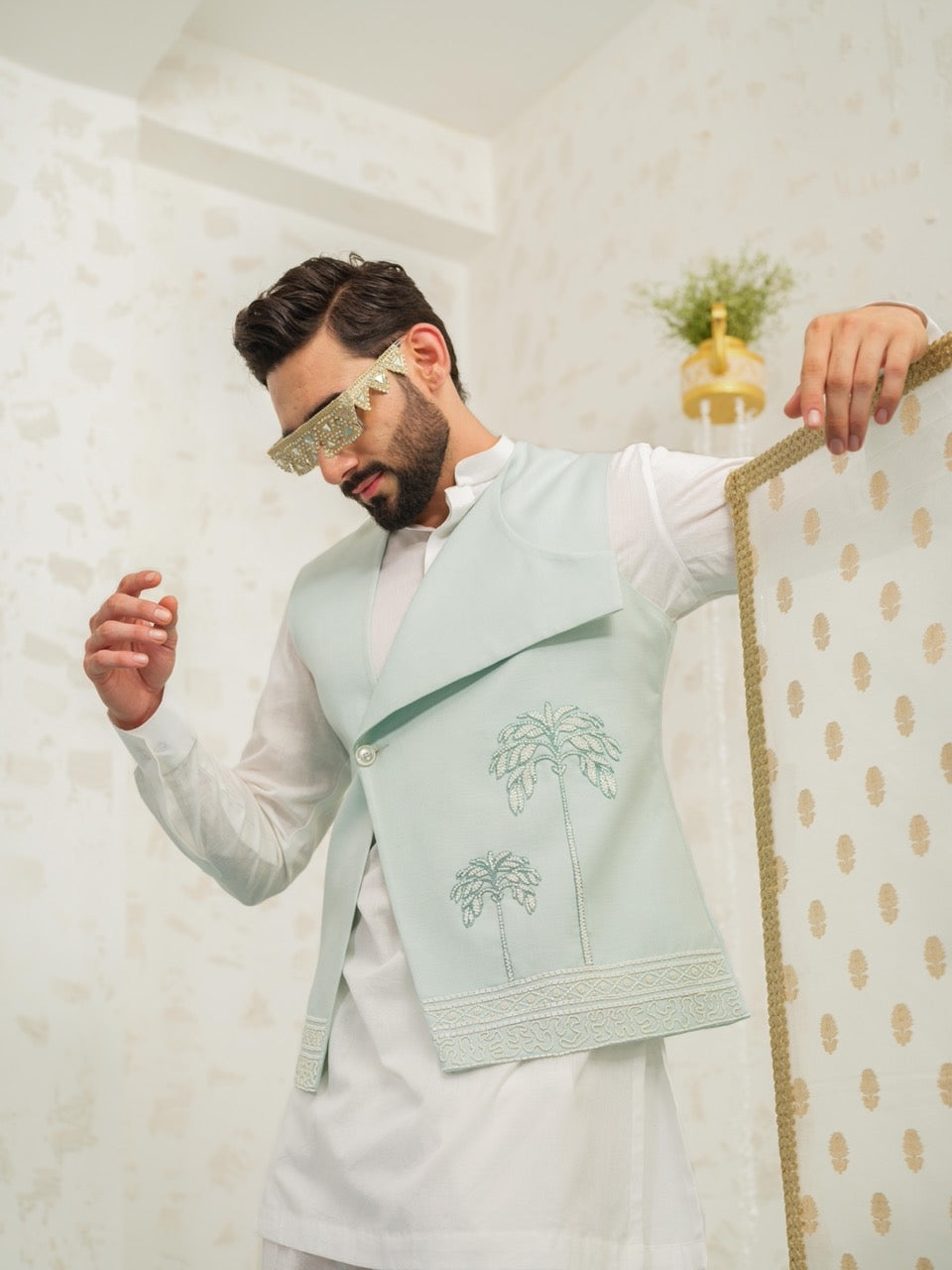 Flap Palm Blue Bundi only