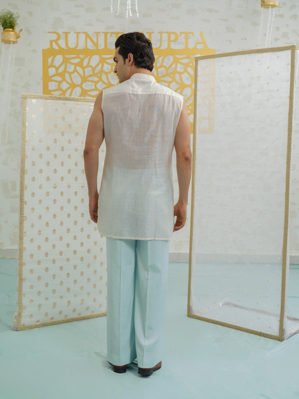 Amoeba Sleeveless Kurta set