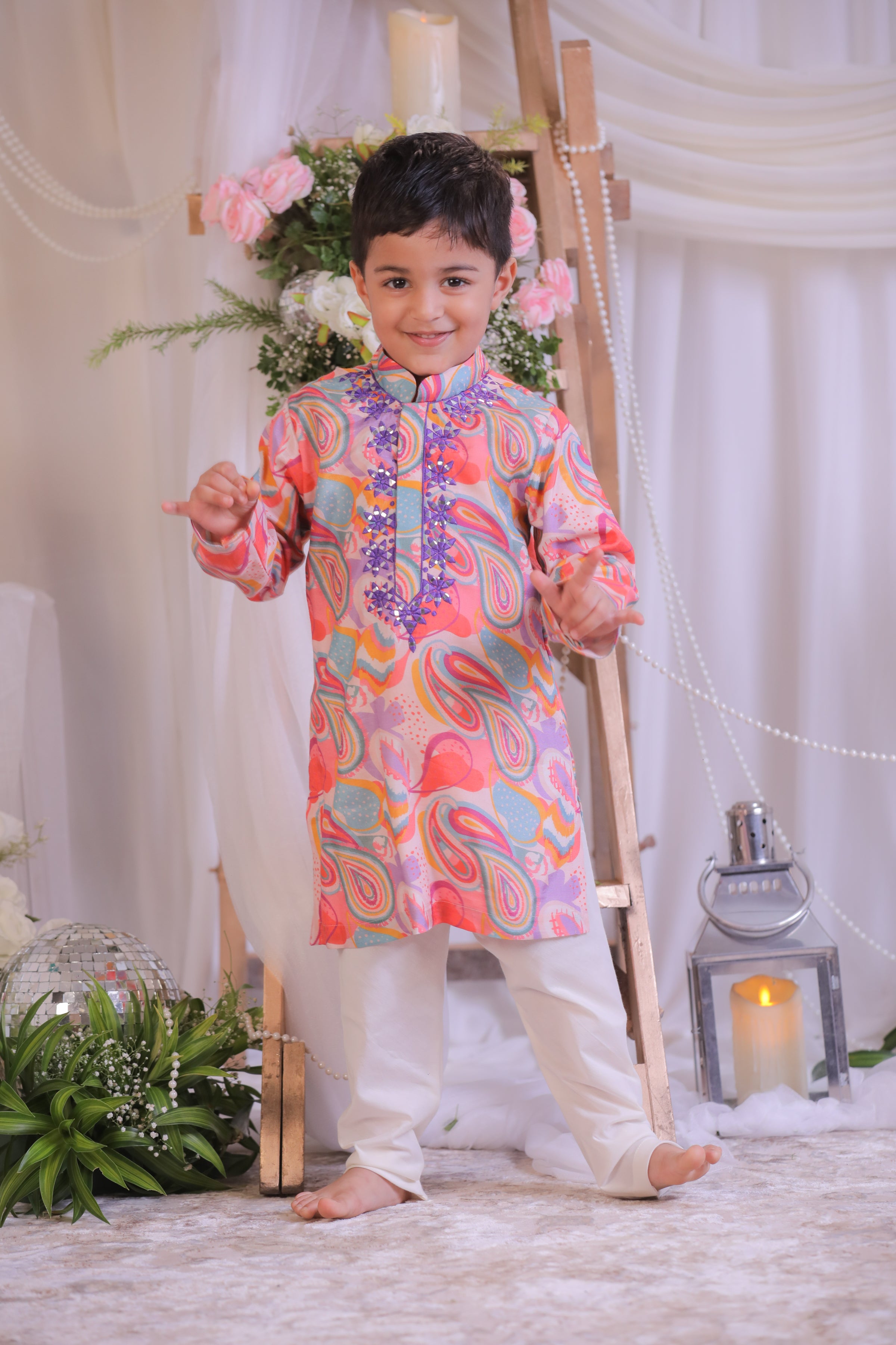 Paisley Abla Emb Kurta