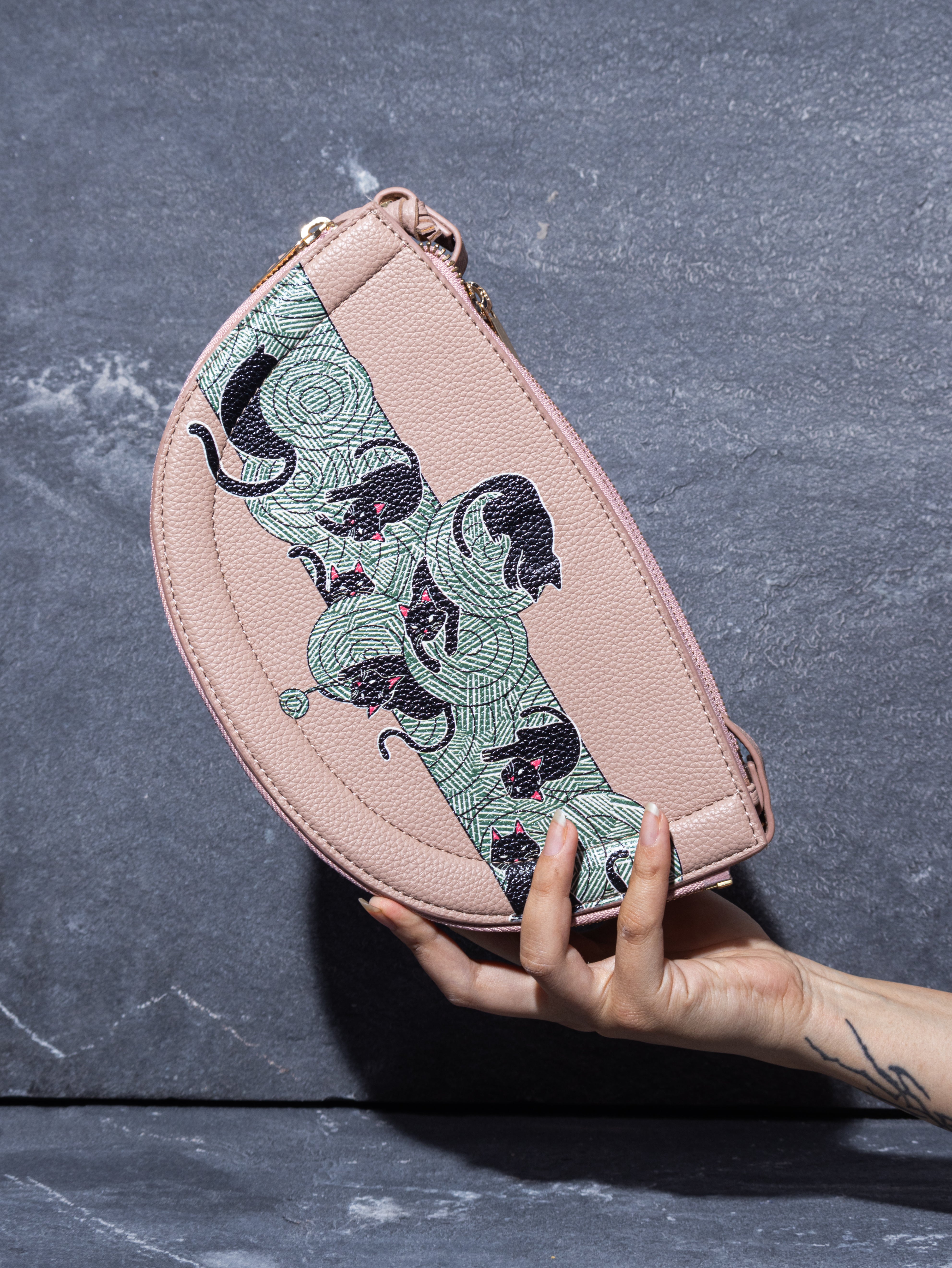 ANIMAL BUNDLE HALF MOON BAG Pink