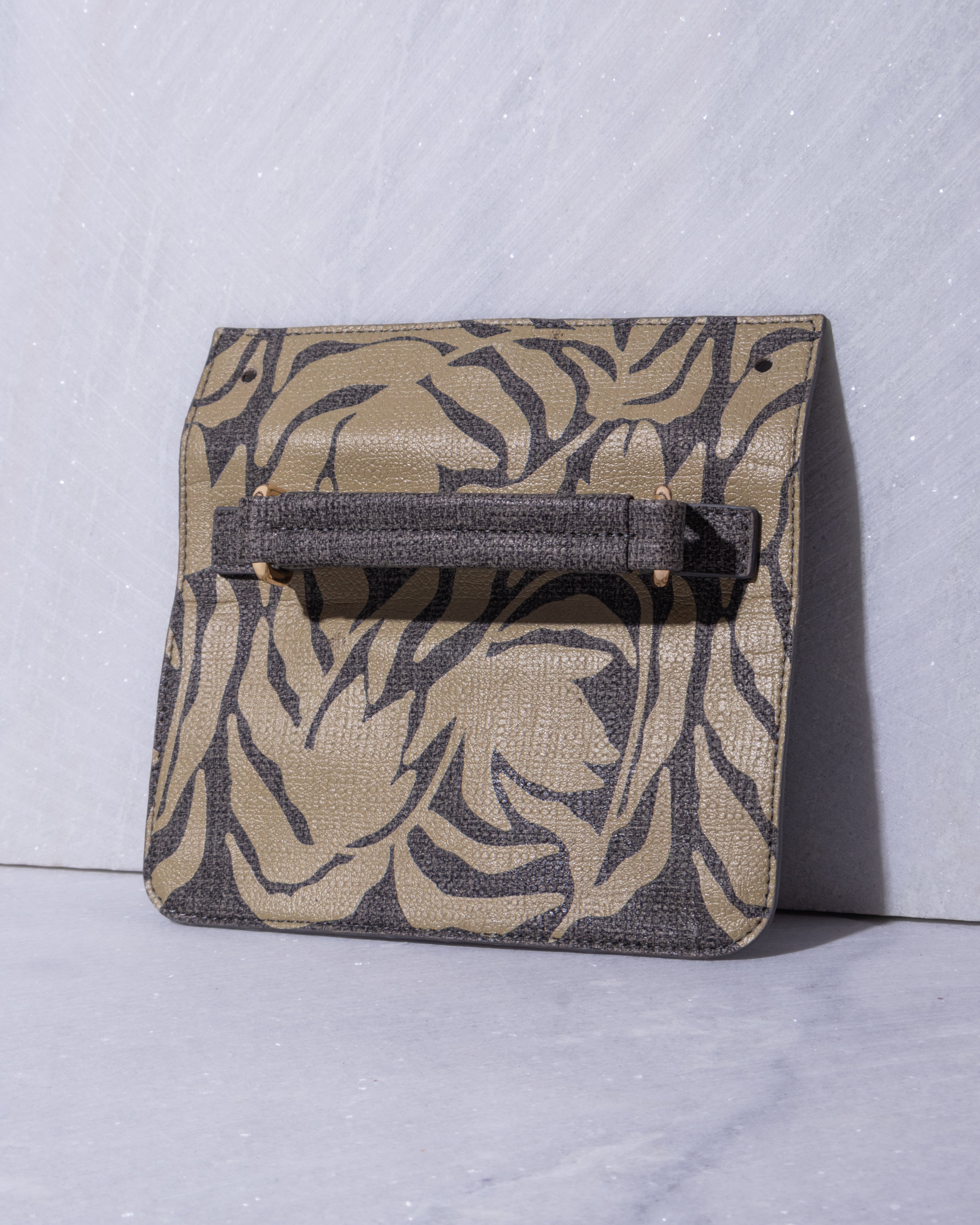 ABSTRACT BUNDLE BOX BAG Grey