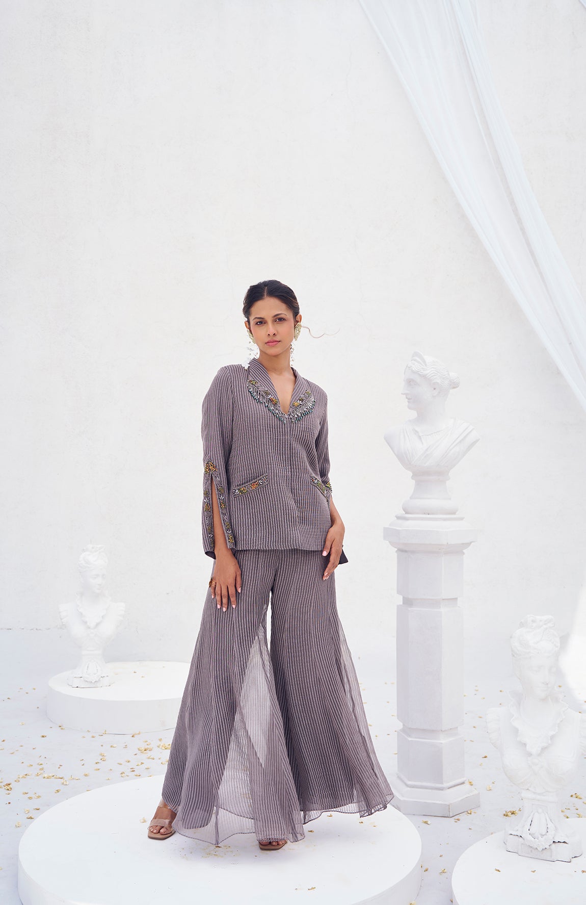 Anagha- Embroidered dressy blazer set S