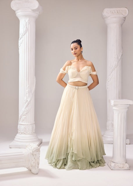 AMELIA PEARL LEHENGA