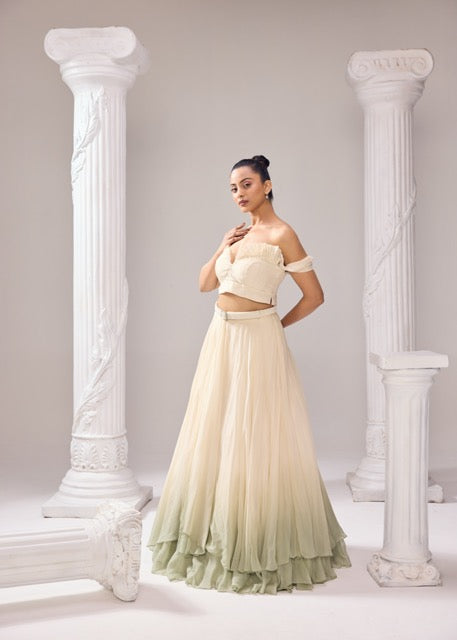 AMELIA PEARL LEHENGA