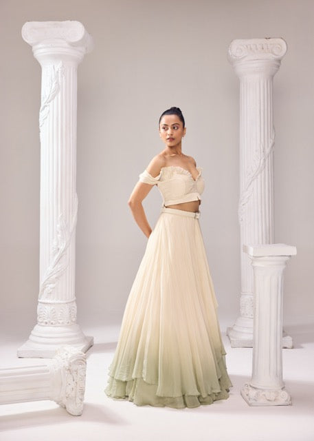AMELIA PEARL LEHENGA
