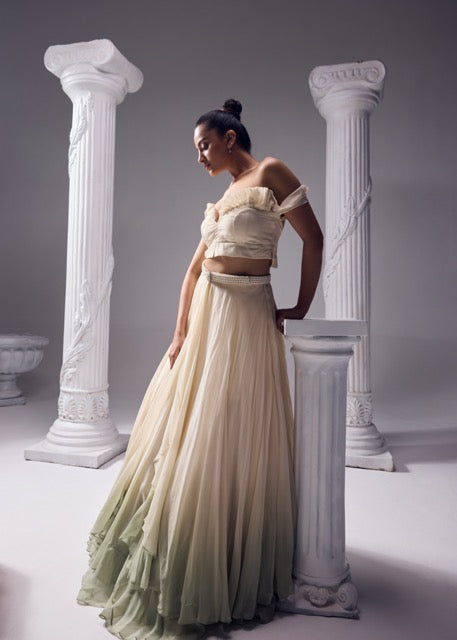 AMELIA PEARL LEHENGA