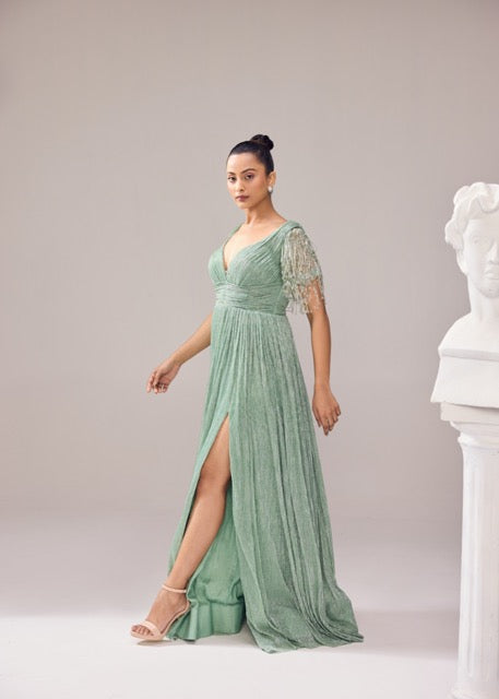 GLORY GOWN