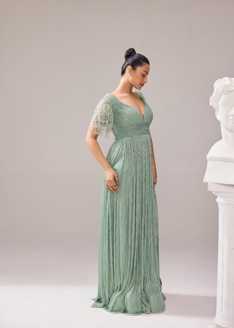 GLORY GOWN